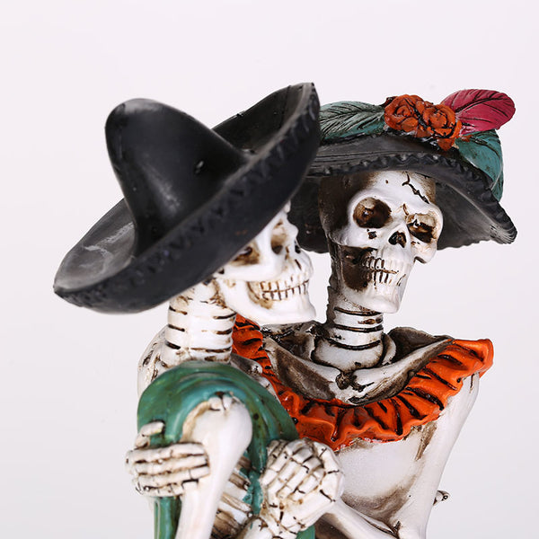 Couple Skeleton Garden Sculpture